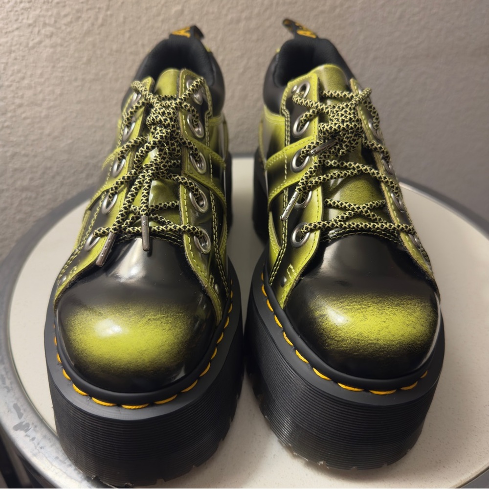 NEW Women DR MARTENS quad max distressed leather platform shoes lime green Sz 9 - Picture 3 of 8